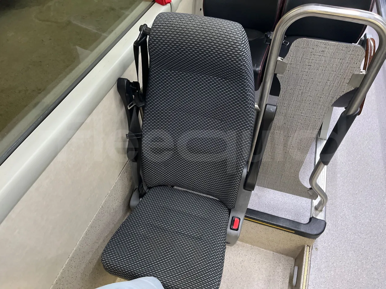 Beulas Man Gianino Gianino - EUR5 - 162kW - 7.500m - hostess seat photo