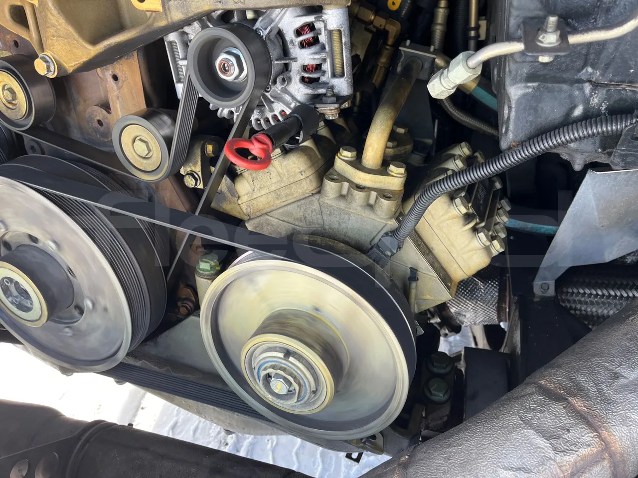 Mercedes-Benz Conecto 628881 - Euro6 - 220kW - 12.134mt - air conditioning compressor