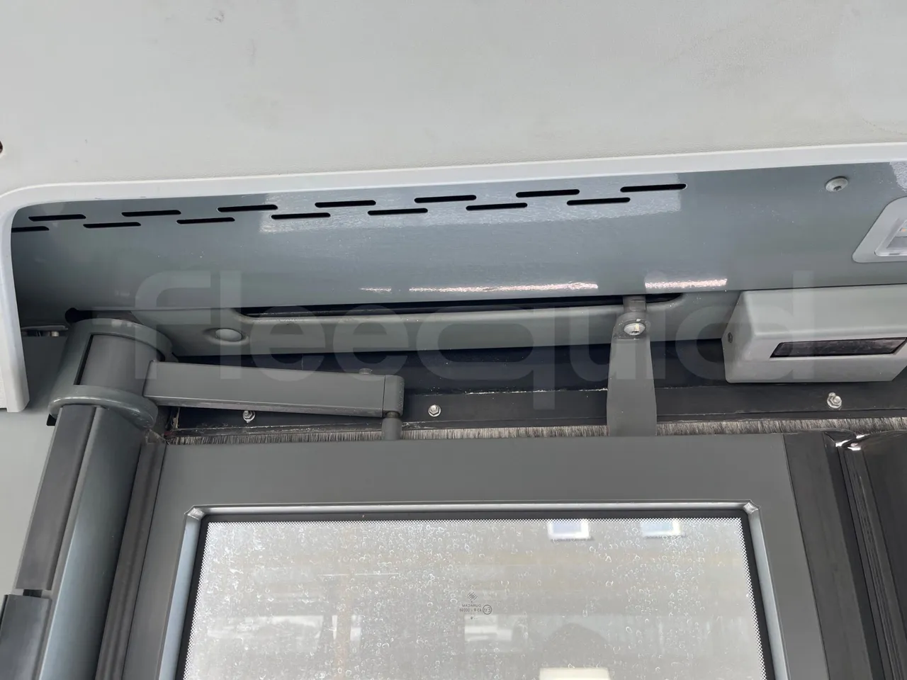 Mercedes-Benz Conecto 628881 - Euro6 - 220kW - 12.134mt - door mechanism photo