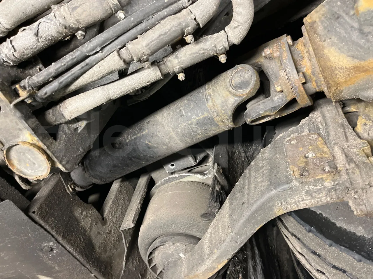 Mercedes-Benz Conecto 628881 - Euro6 - 220kW - 12.134mt - driveshaft photo