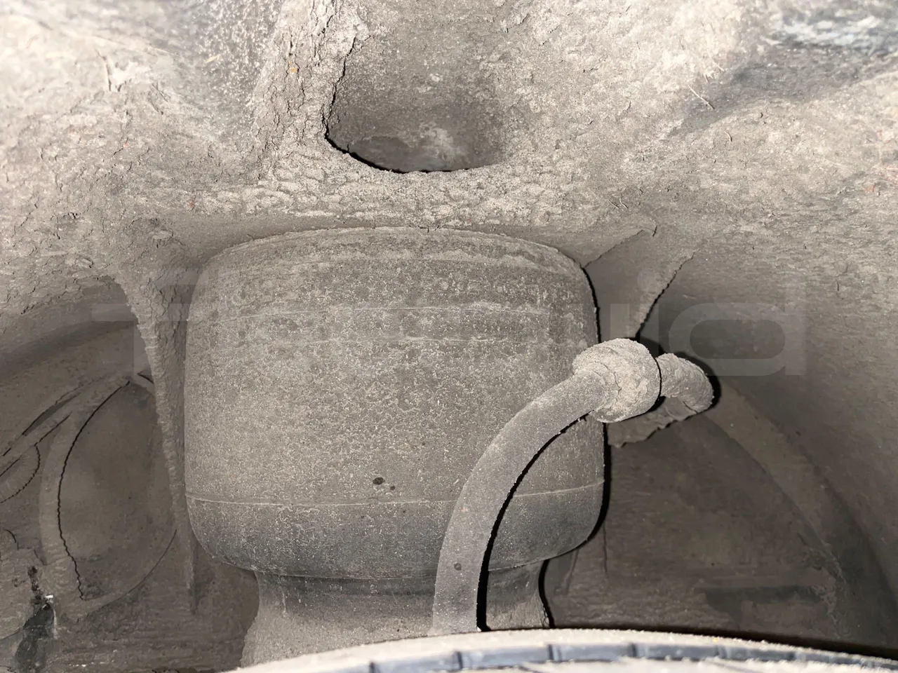 Mercedes-Benz Conecto 628881 - Euro6 - 220kW - 12.134mt - front air springs left