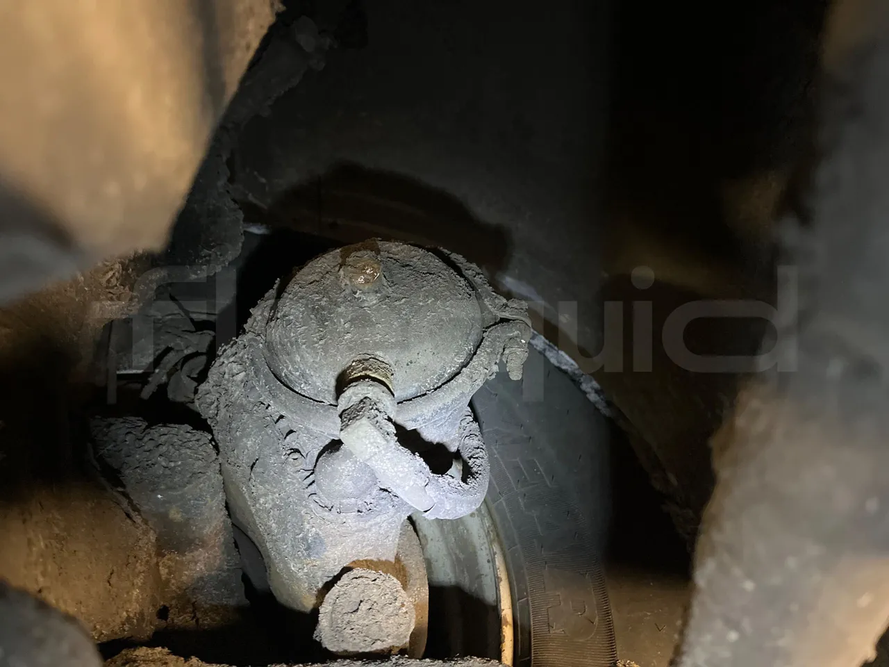 Mercedes-Benz Conecto 628881 - Euro6 - 220kW - 12.134mt - front brake calipers left