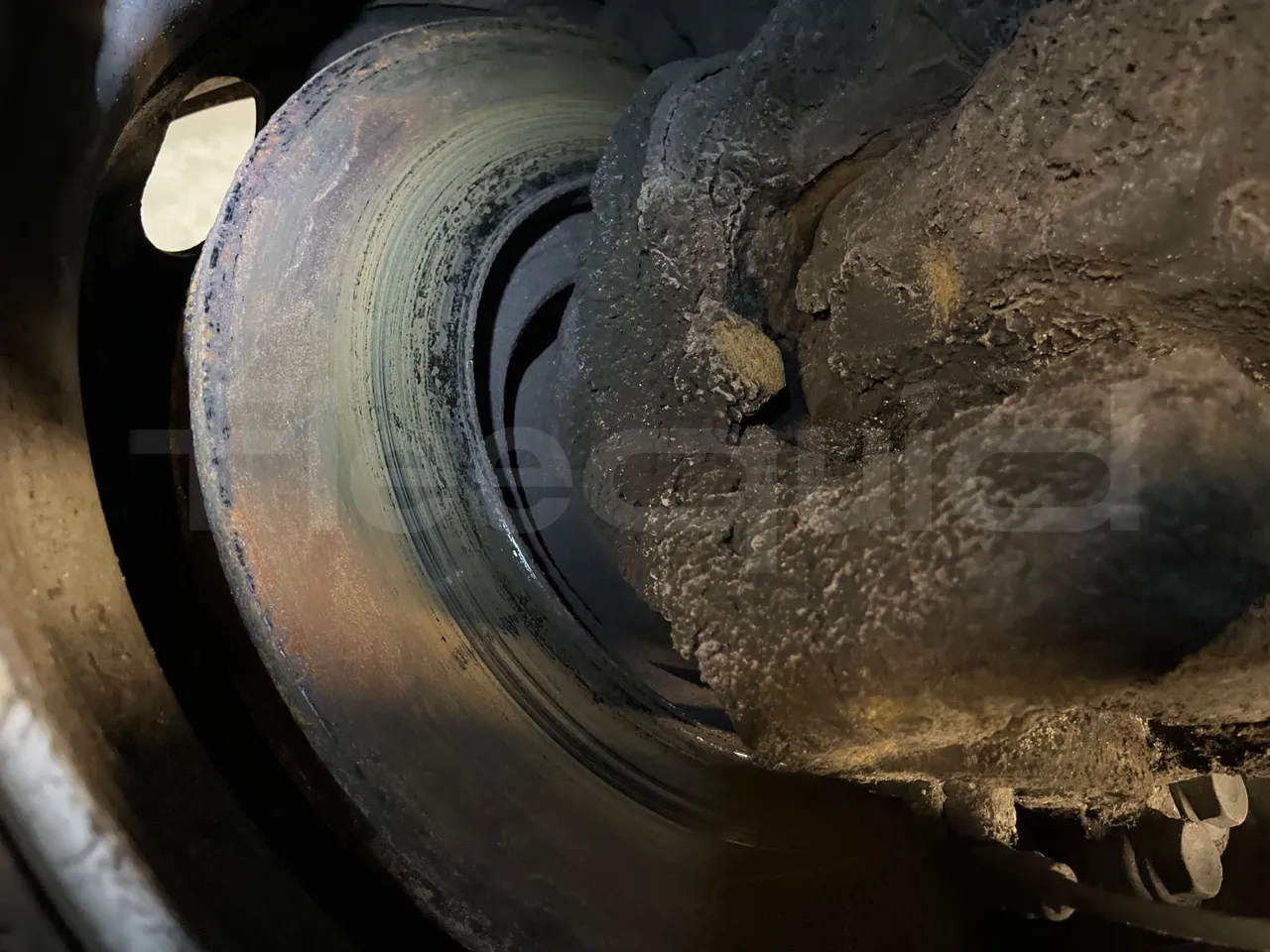 Mercedes-Benz Conecto 628881 - Euro6 - 220kW - 12.134mt - front discs left