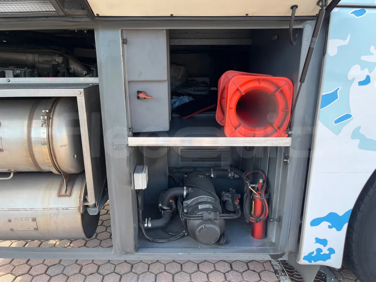 Barbi Galileo HD 40SDAM3500/ Euro 6 - 294 Kw - 10,340 Mt - preheater webasto photo