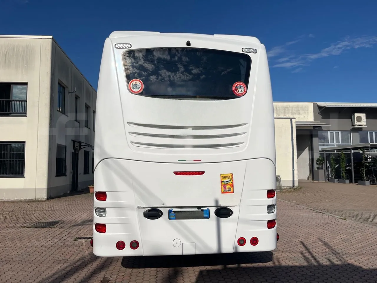 Barbi Galileo HD 40SDAM3500/ Euro 6 - 294 Kw - 10,340 Mt - rear hatch closed
