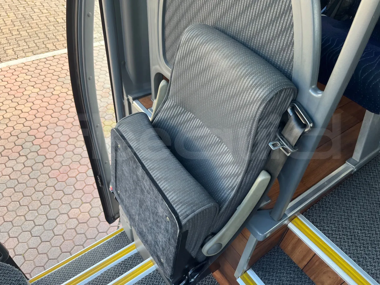 Barbi Galileo HD 40SDAM3500/ Euro 6 - 294 Kw - 10,340 Mt - hostess seat photo