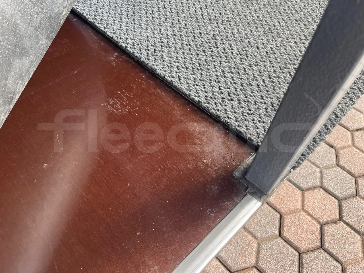 Barbi Galileo HD 40SDAM3500/ Euro 6 - 294 Kw - 10,340 Mt - under carpet photo