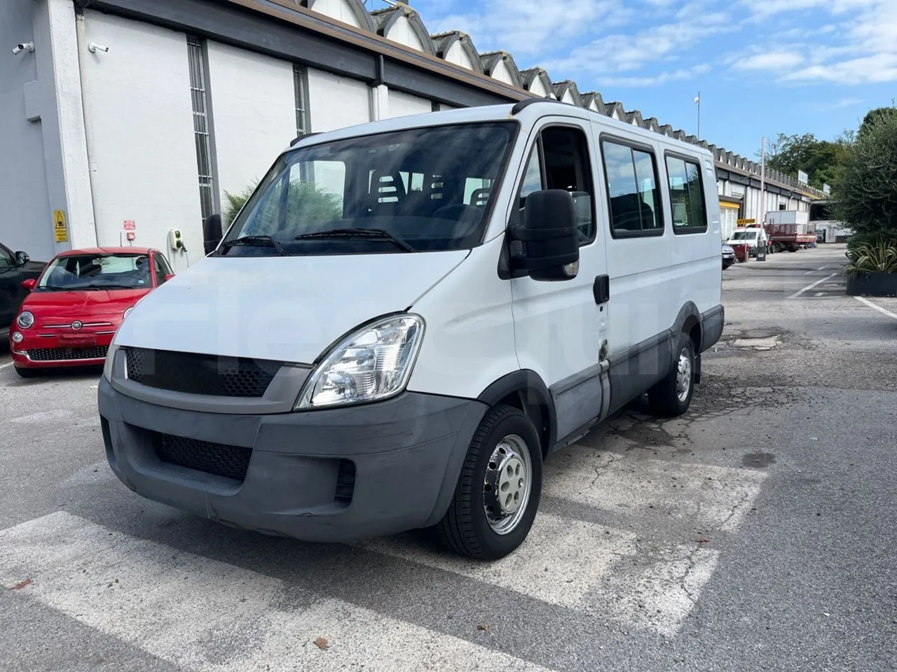 Iveco Daily MicroVett -EUR4 -100kW -5.401m - 3/4 front left