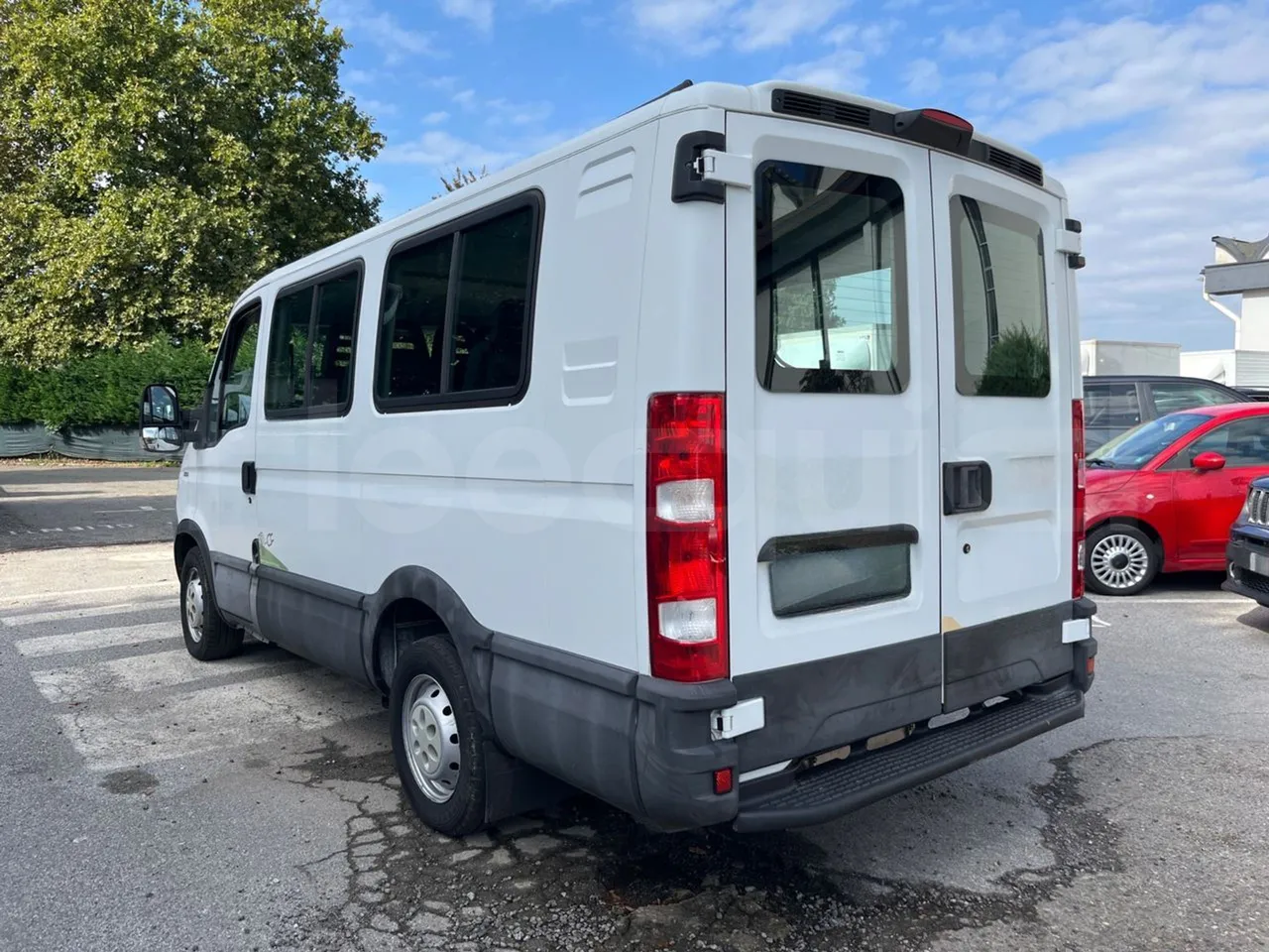 Iveco Daily MicroVett -EUR4 -100kW -5.401m - 3/4 left rear side
