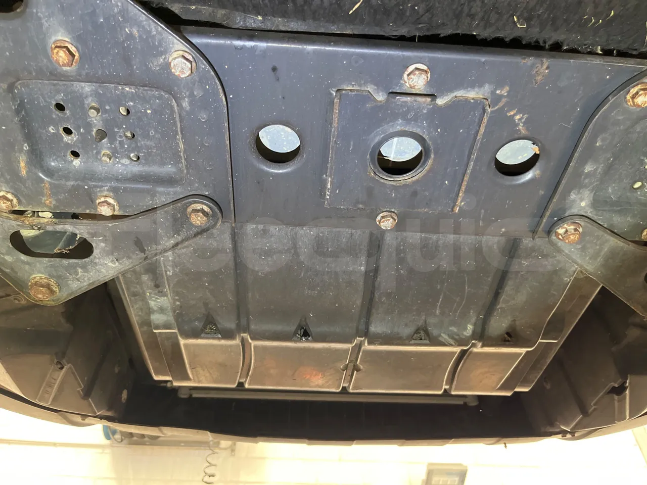 Iveco Daily MicroVett -EUR4 -100kW -5.401m - engine without protection