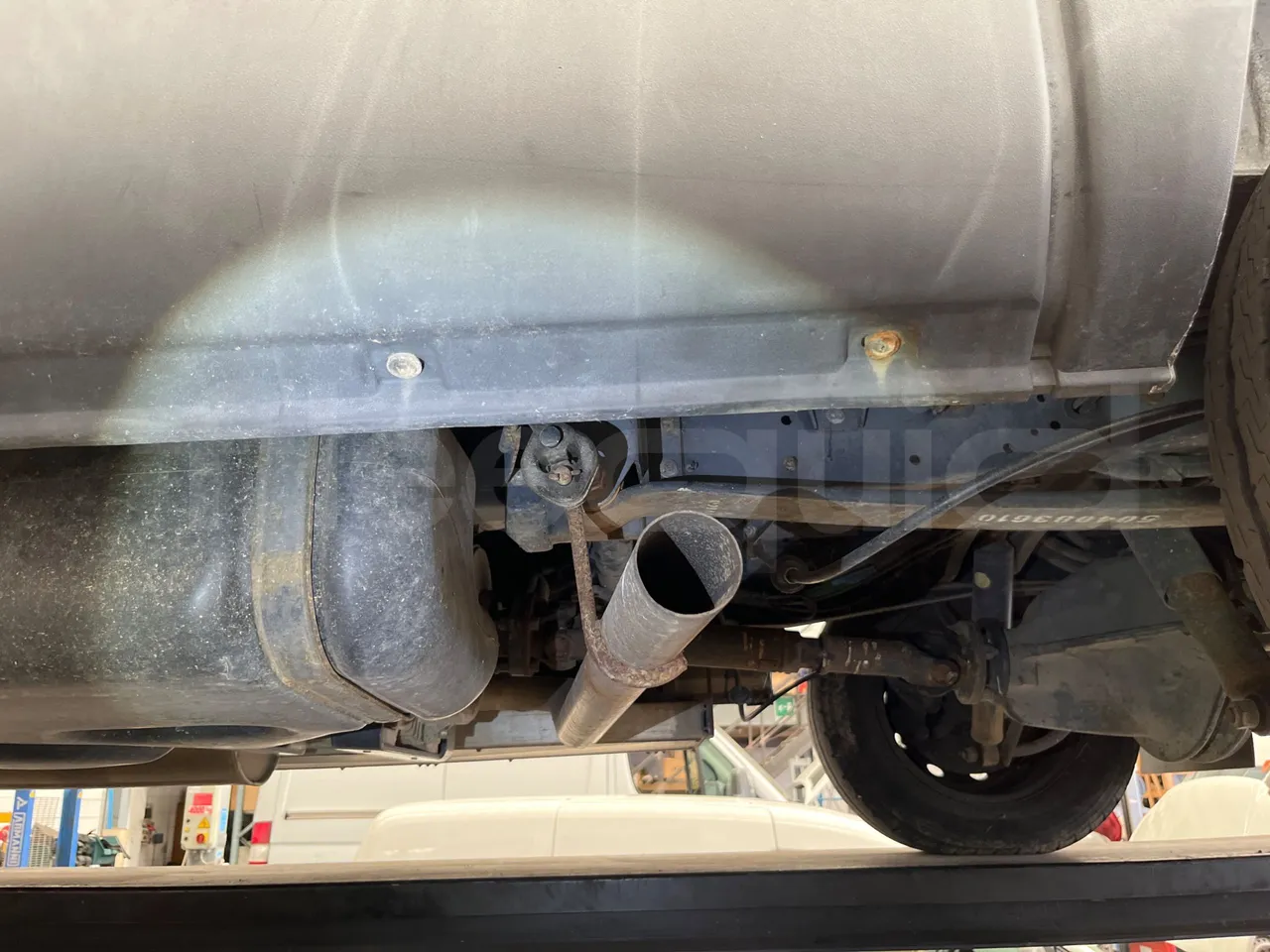 Iveco Daily MicroVett -EUR4 -100kW -5.401m - exhaust photo