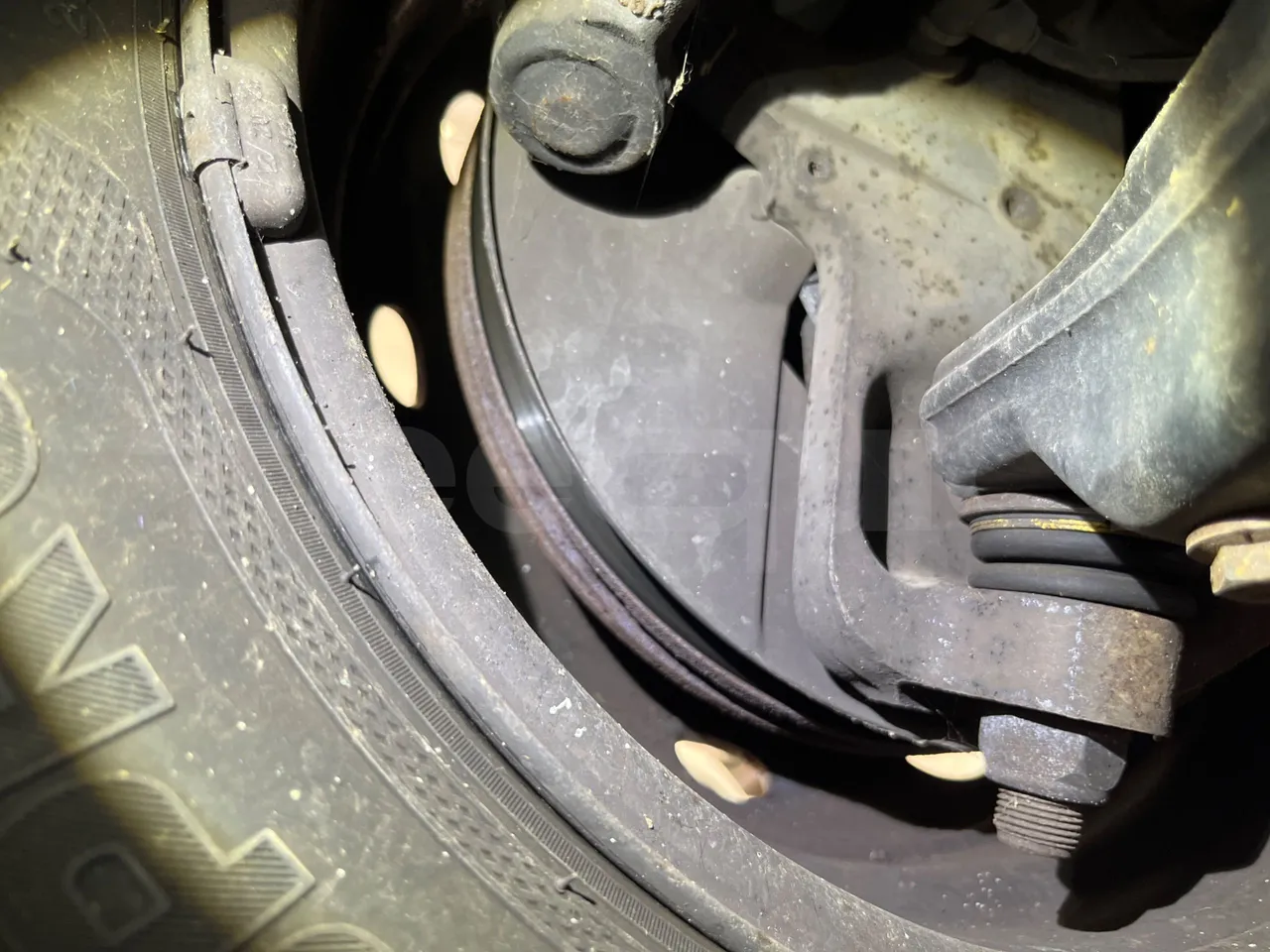 Iveco Daily MicroVett -EUR4 -100kW -5.401m - front discs right