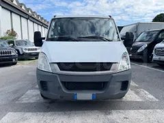 Iveco Daily MicroVett -EUR4 -100kW -5.401m - front photo