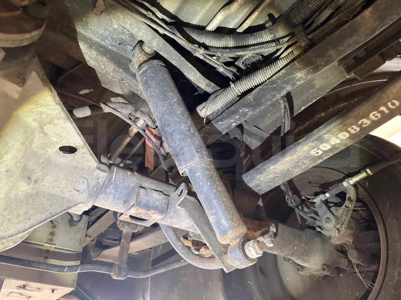 Iveco Daily MicroVett -EUR4 -100kW -5.401m - axle 2 shock absorbers 1 left