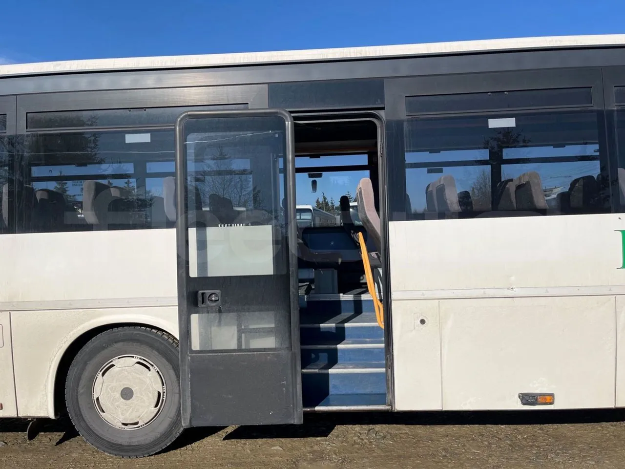 Iveco Recreo SFR160 - Euro5 - 243 kW - 12.760 mt - front door 2 open