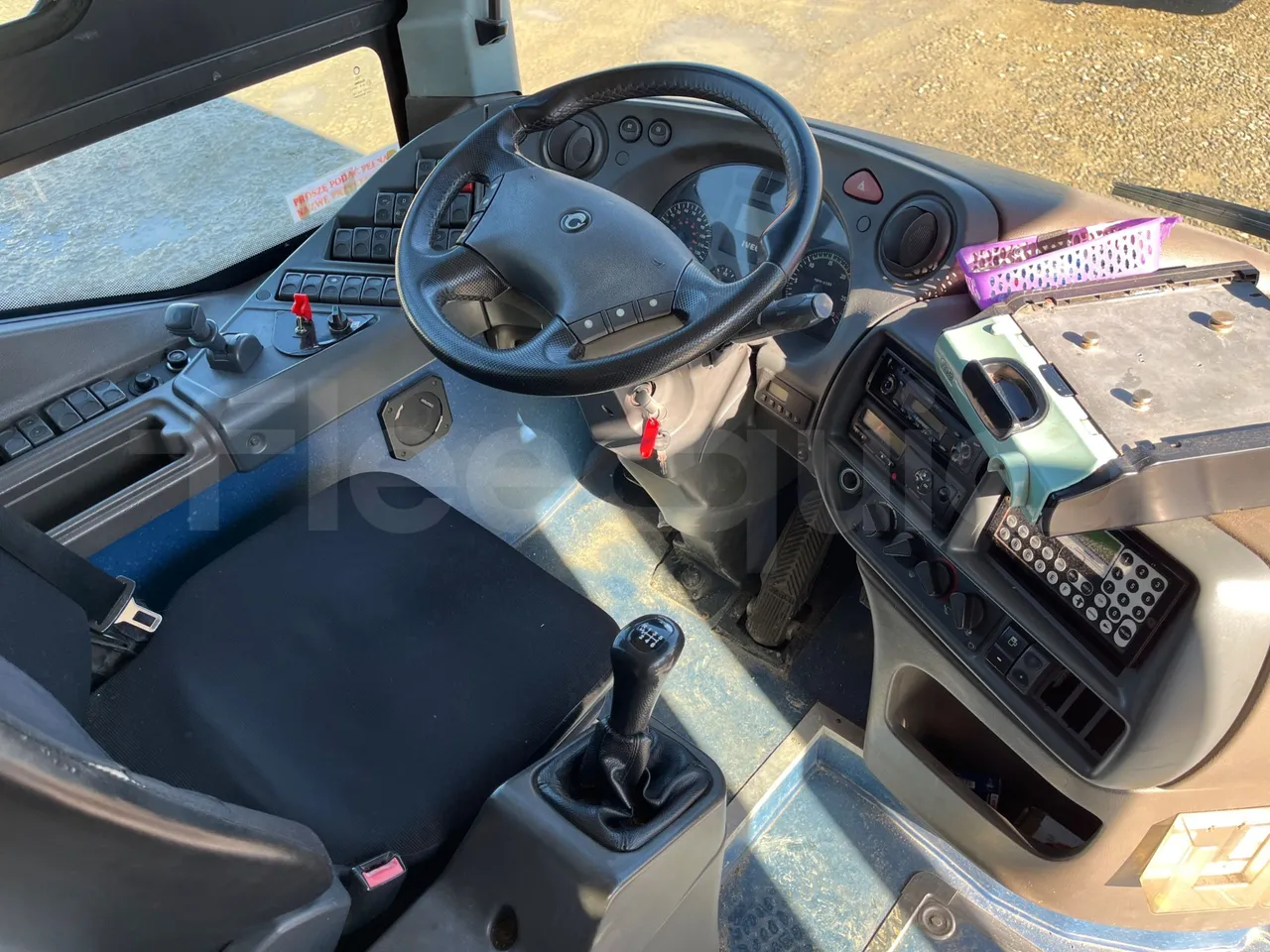 Iveco Recreo SFR160 - Euro5 - 243 kW - 12.760 mt - buttons panels on