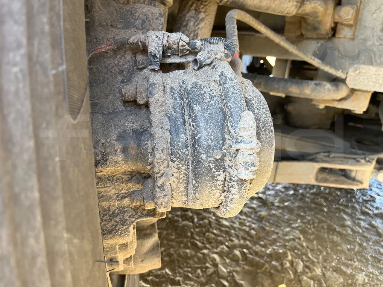 Iveco Recreo SFR160 - Euro5 - 243 kW - 12.760 mt - front brake calipers right