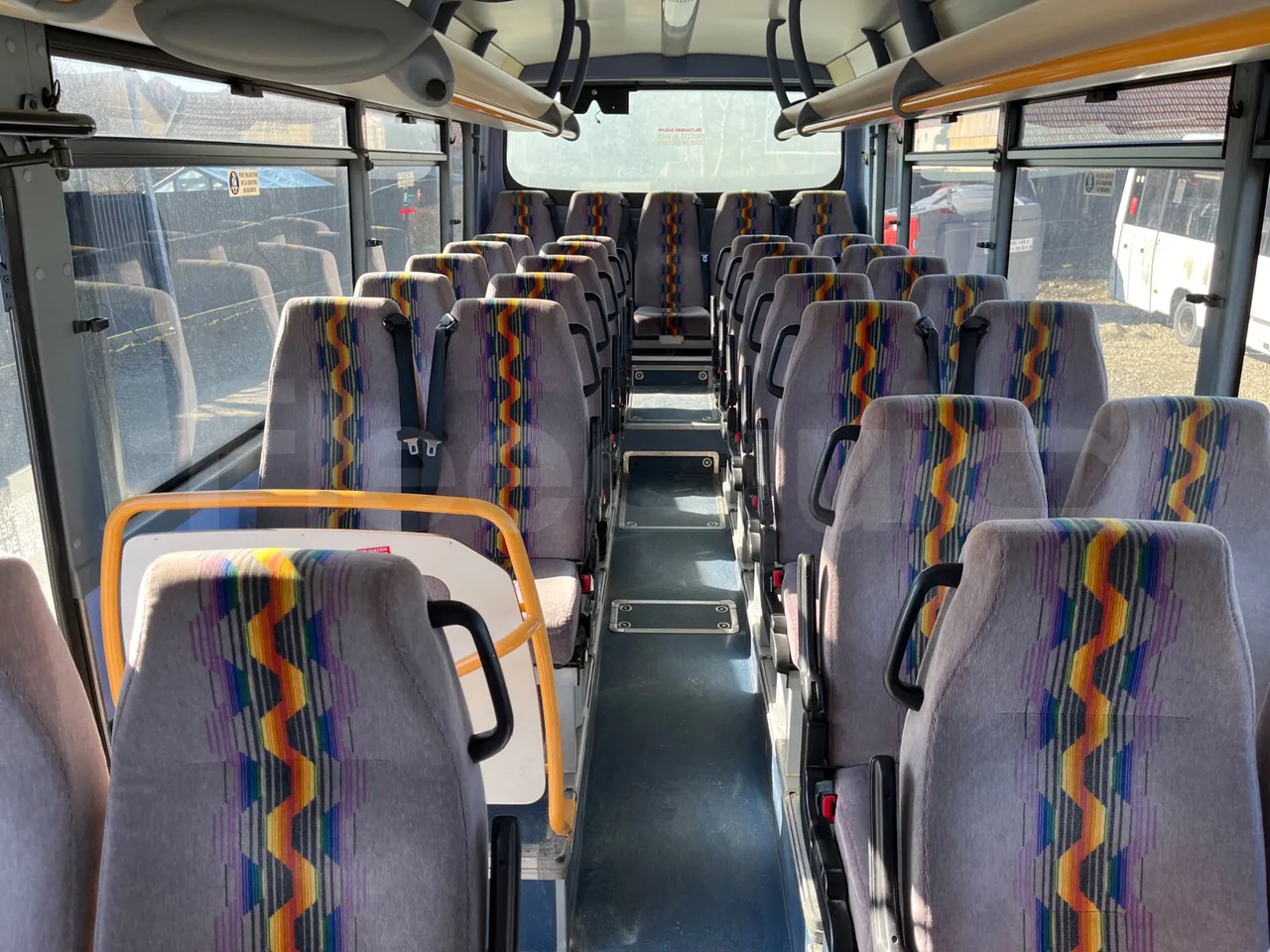 Iveco Recreo SFR160 - Euro5 - 243 kW - 12.760 mt - reverse view middle aisle