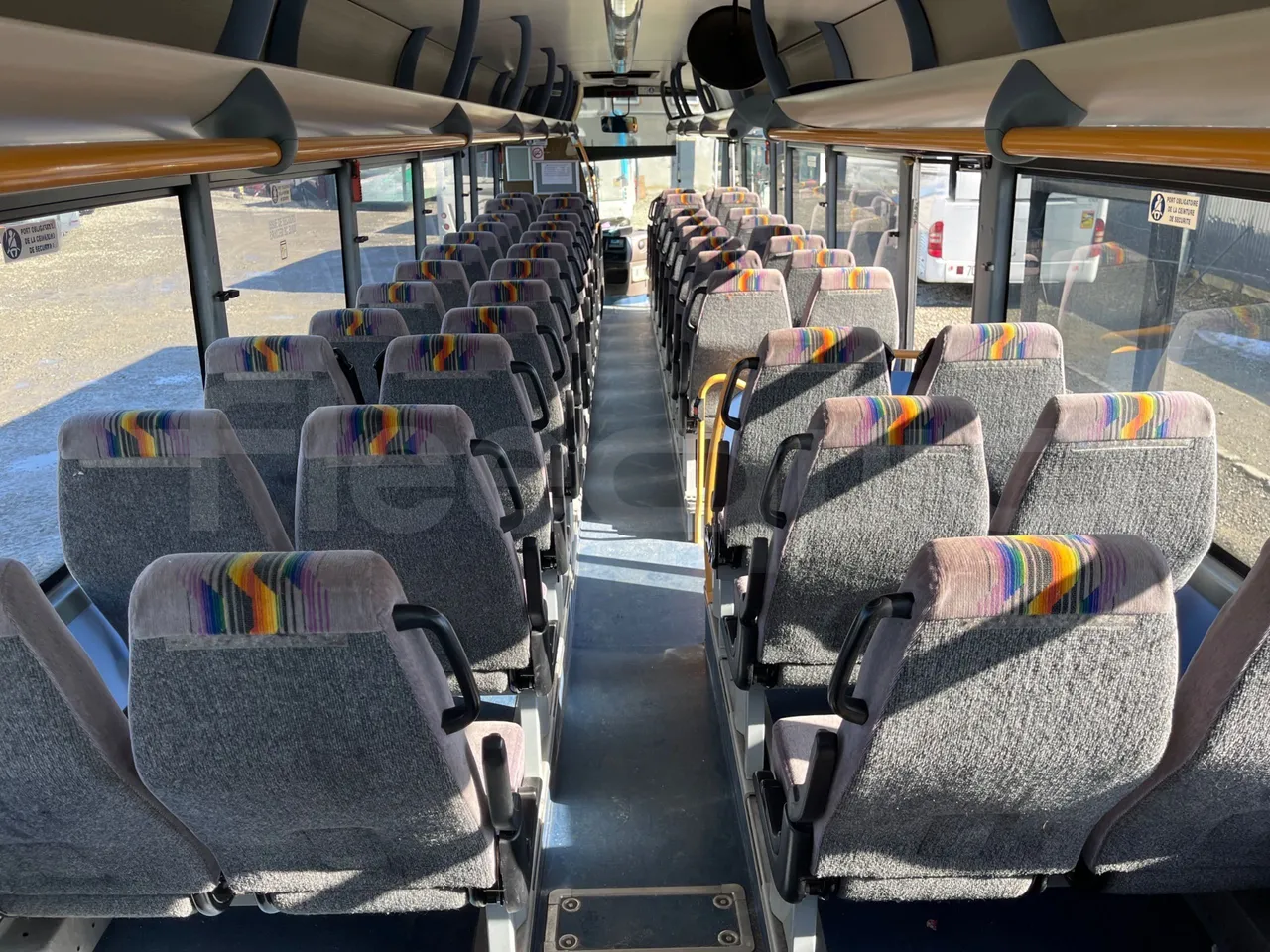 Iveco Recreo SFR160 - Euro5 - 243 kW - 12.760 mt - forward view all seats last row height