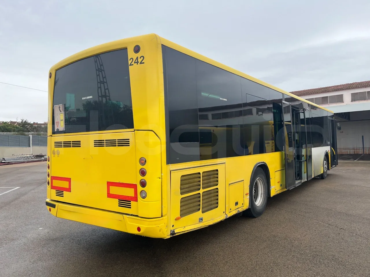 Mercedes-Benz OC500LE 1830H - EUR4 - 220kW - 12.800m - engine plate photo