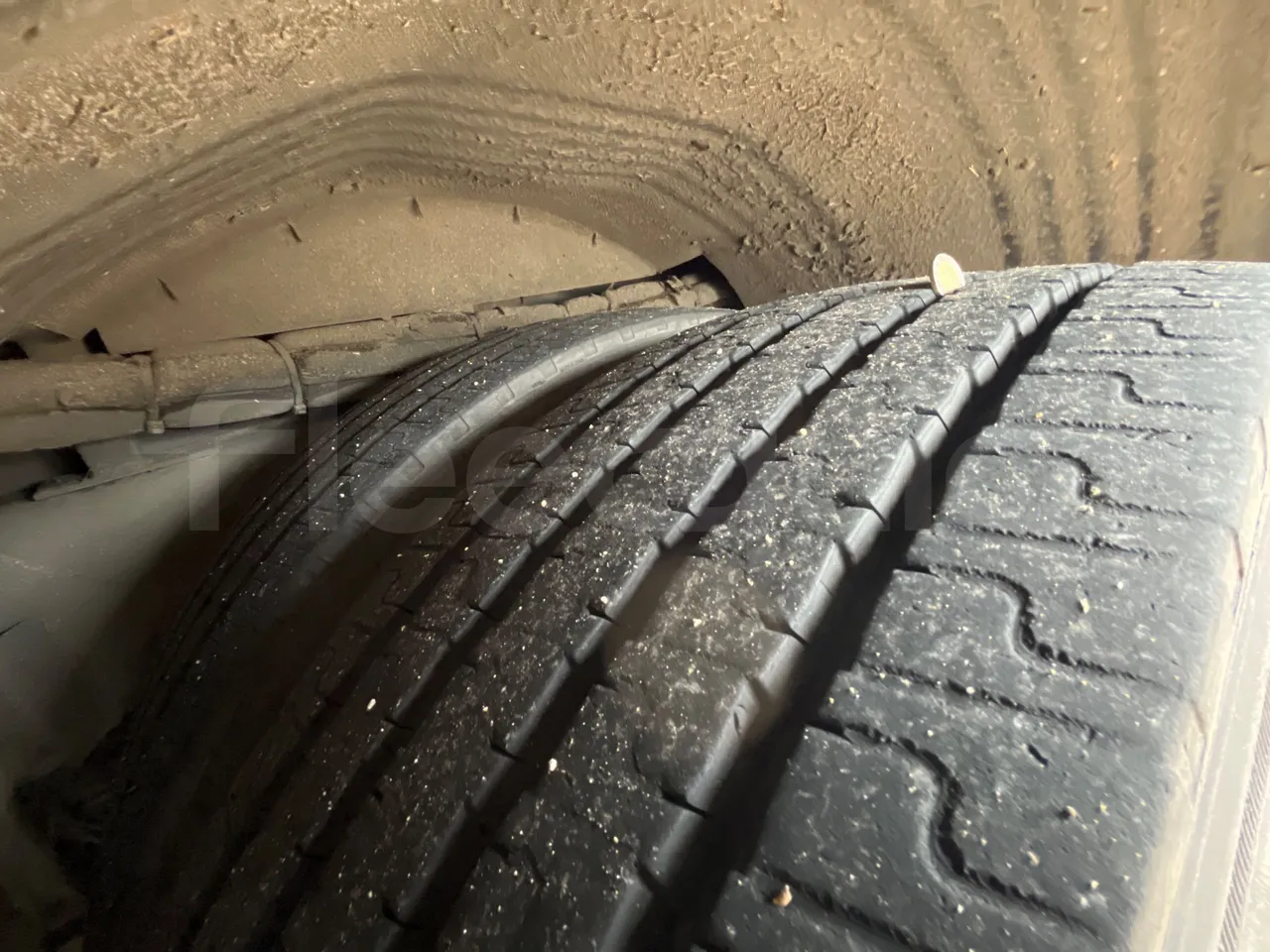 Mercedes-Benz OC500LE 1830H - EUR4 - 220kW - 12.800m - tread condition front tires right