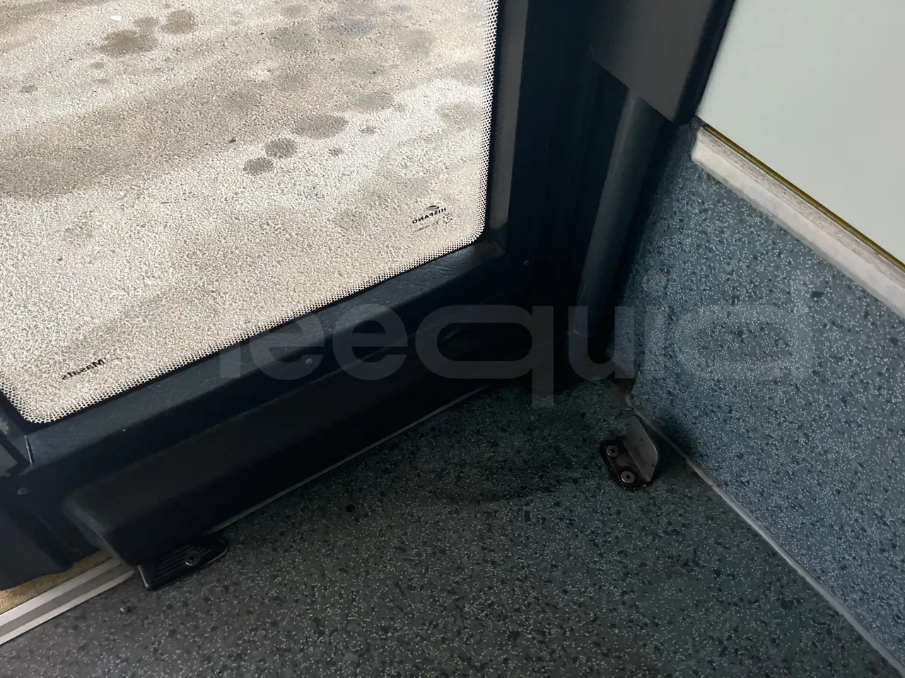 Mercedes-Benz OC500LE 1830H - EUR4 - 220kW - 12.800m - hostess seat photo