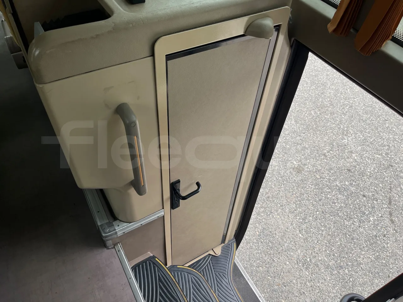 Iveco Magelys SFR2XX/ Euro 5 - 331 Kw - 12.819 Mt - toilette accessories photo