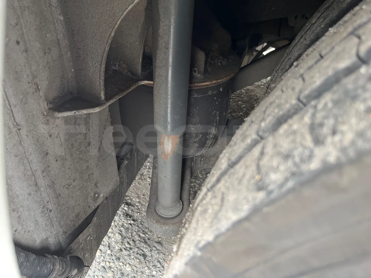 Iveco Magelys SFR2XX/ Euro 5 - 331 Kw - 12.819 Mt - axel 2 air springs 1 right