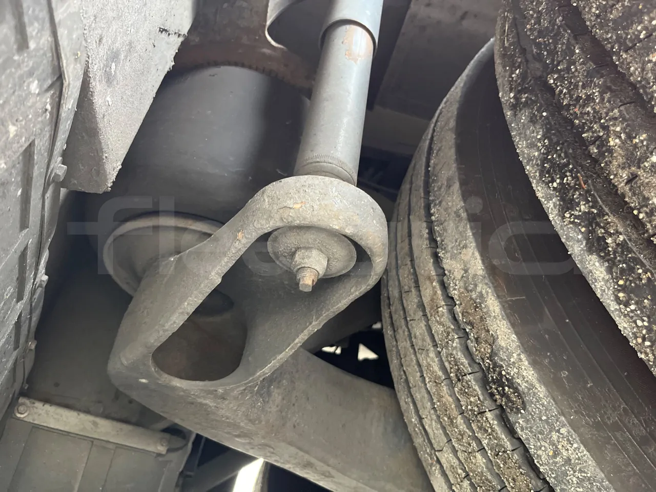 Iveco Magelys SFR2XX/ Euro 5 - 331 Kw - 12.819 Mt - axel 2 air springs 2 right