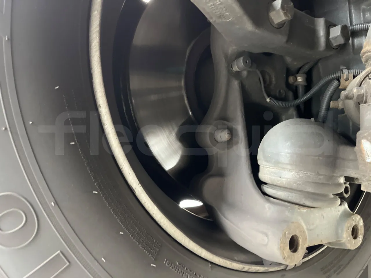 Iveco Magelys SFR2XX/ Euro 5 - 331 Kw - 12.819 Mt - front discs left