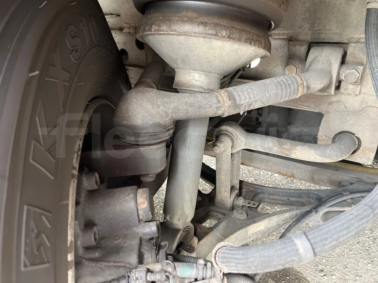Iveco Magelys SFR2XX/ Euro 5 - 331 Kw - 12.819 Mt - front shock absorbers right