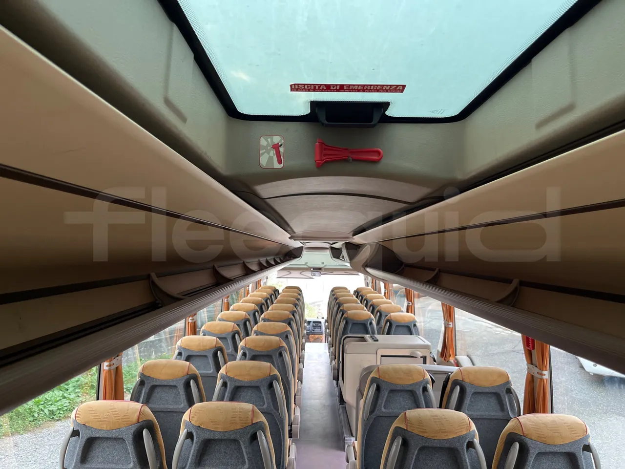 Iveco Magelys SFR2XX/ Euro 5 - 331 Kw - 12.819 Mt - overhead compartments photo