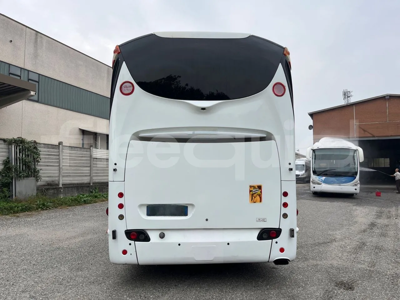 Iveco Magelys SFR2XX/ Euro 5 - 331 Kw - 12.819 Mt - rear hatch closed