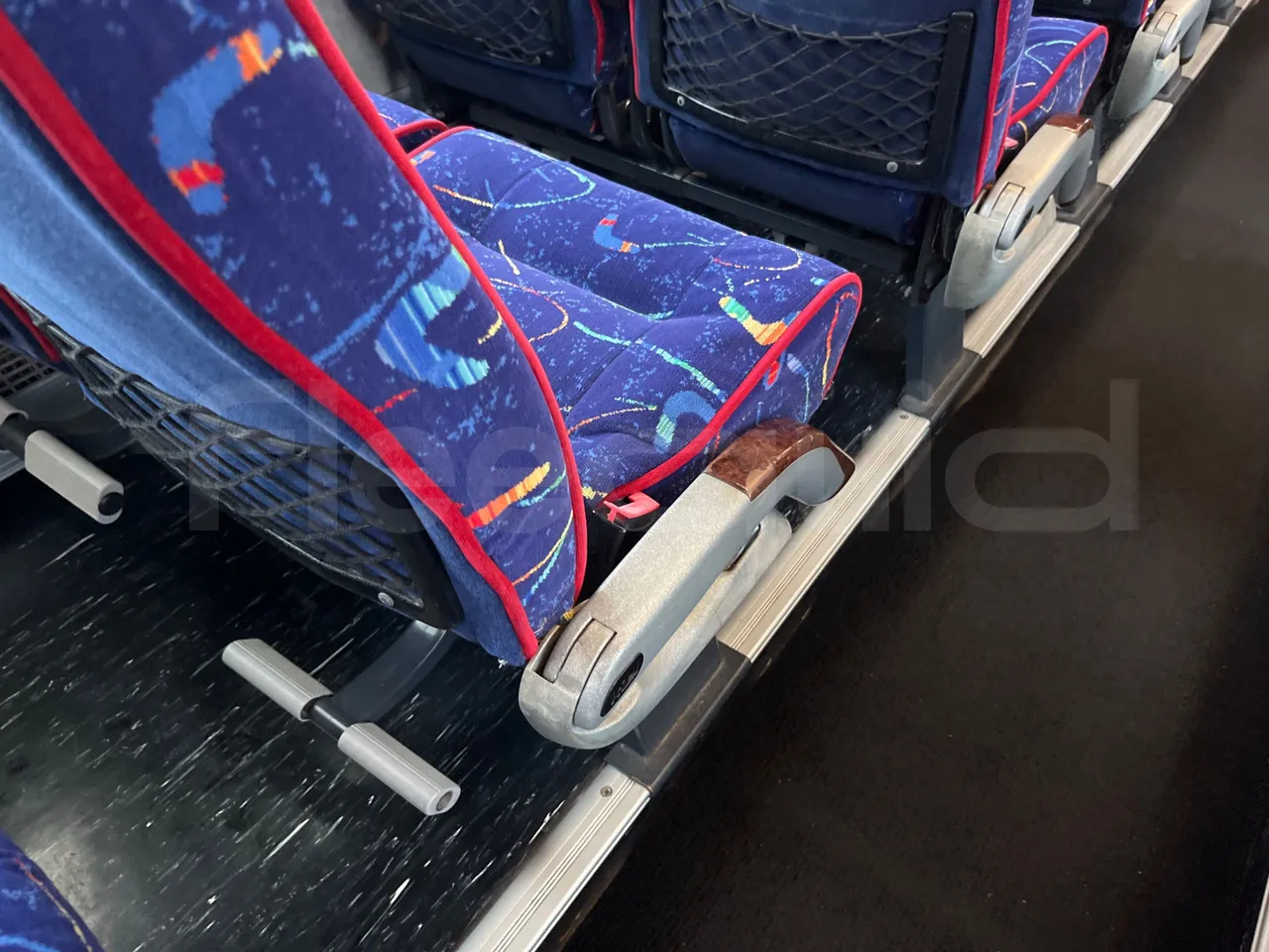 Irisbus Domino Orlandi 2001 397E 12.35 - Euro3 - 259kW - 12mt - armrest detail photo