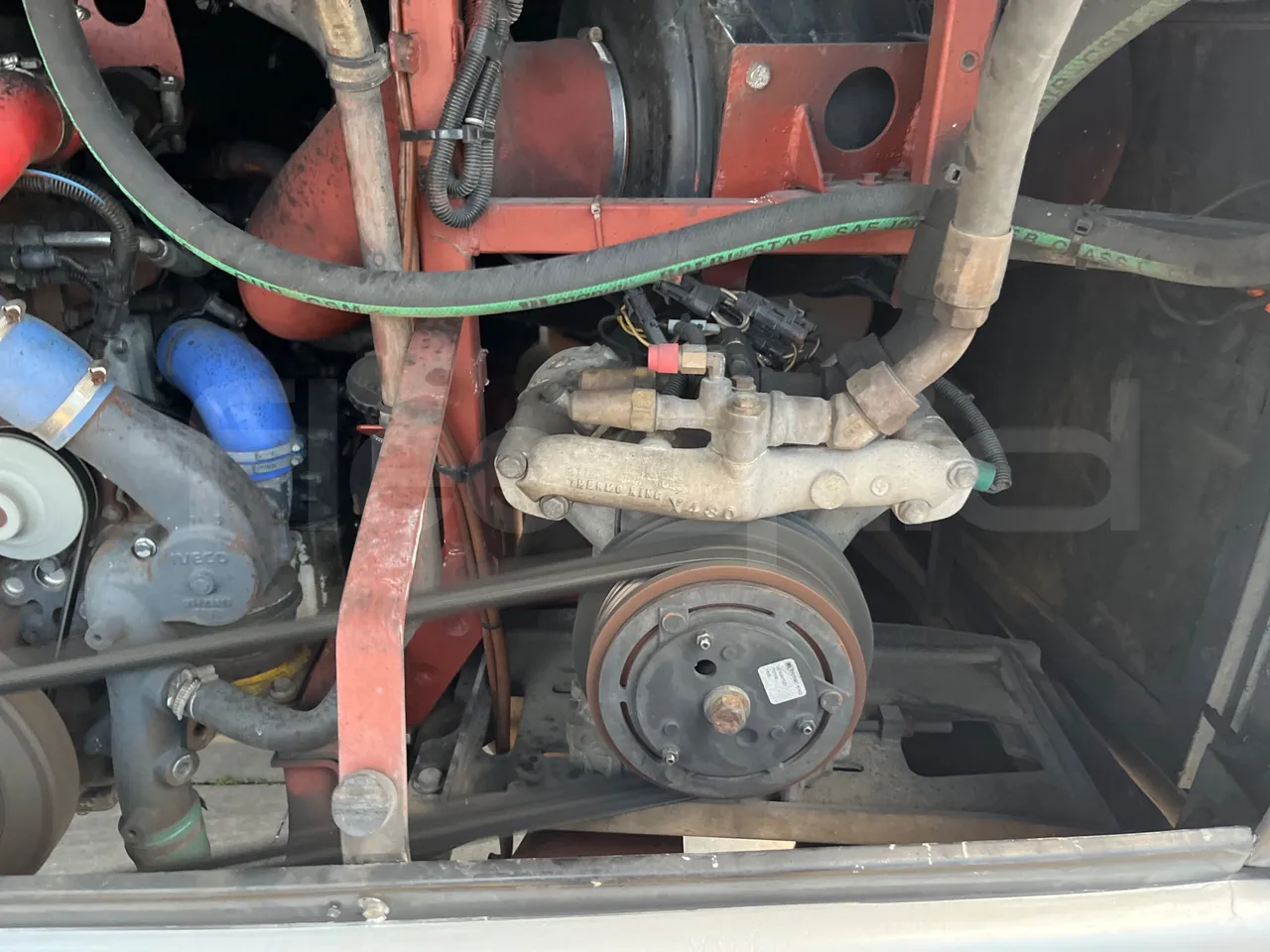 Irisbus Domino Orlandi 2001 397E 12.35 - Euro3 - 259kW - 12mt - air conditioning compressor