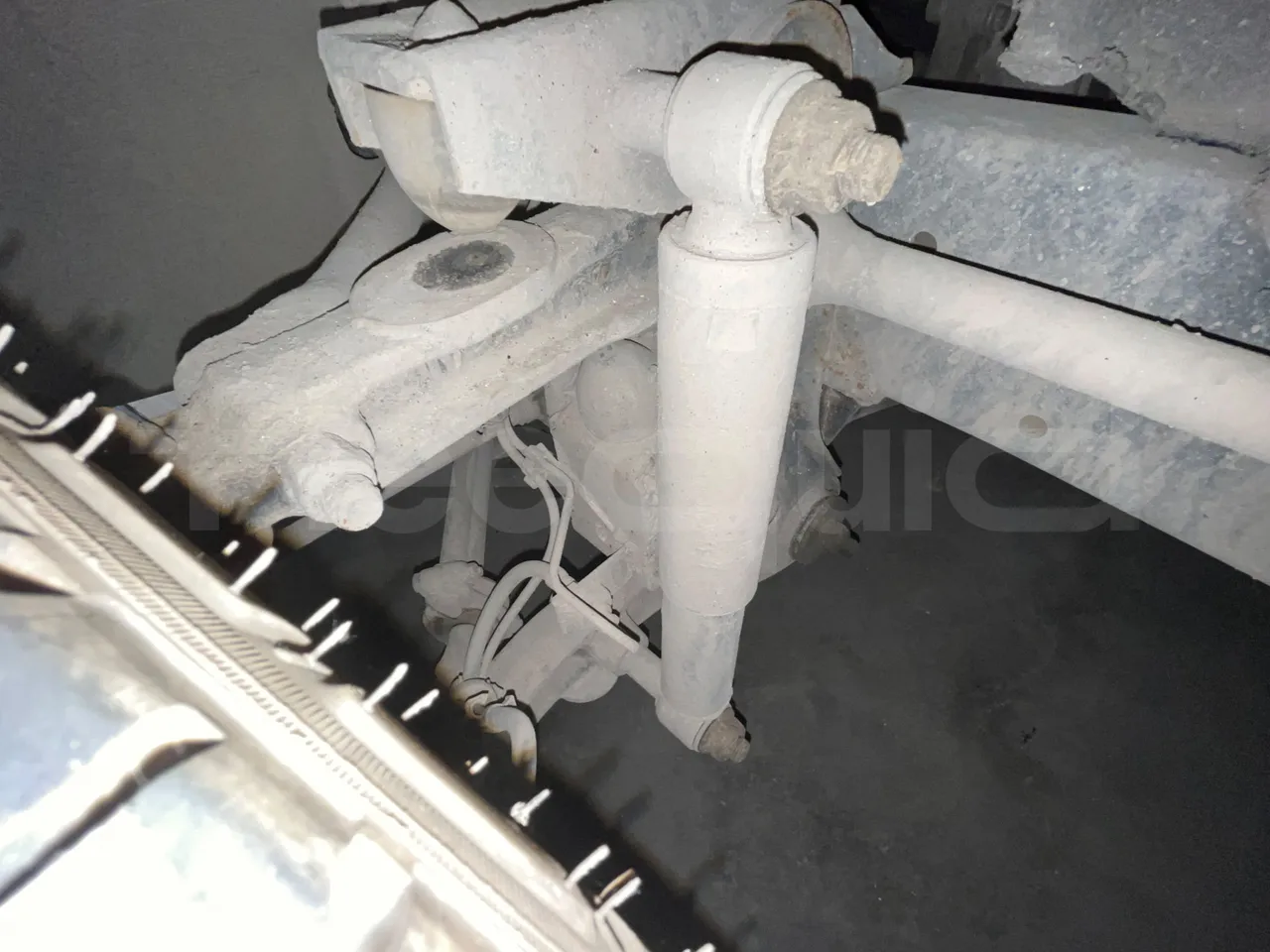 Iveco Daily A50/E4/34/A - EUR4 - 130kW - 7.768m - front air springs left