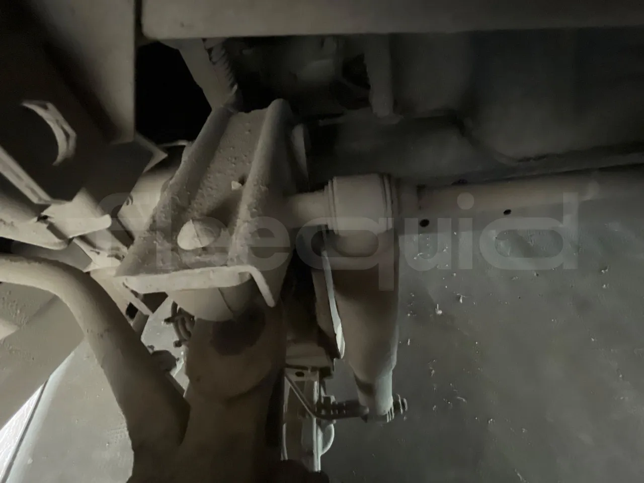 Iveco Daily A50/E4/34/A - EUR4 - 130kW - 7.768m - front shock absorbers left
