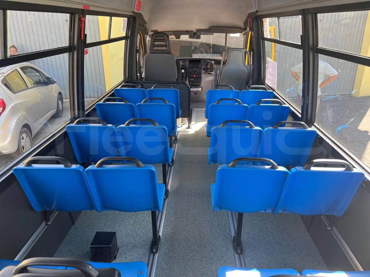 Iveco Daily A50/E4/34/A - EUR4 - 130kW - 7.768m - forward view middle aisle