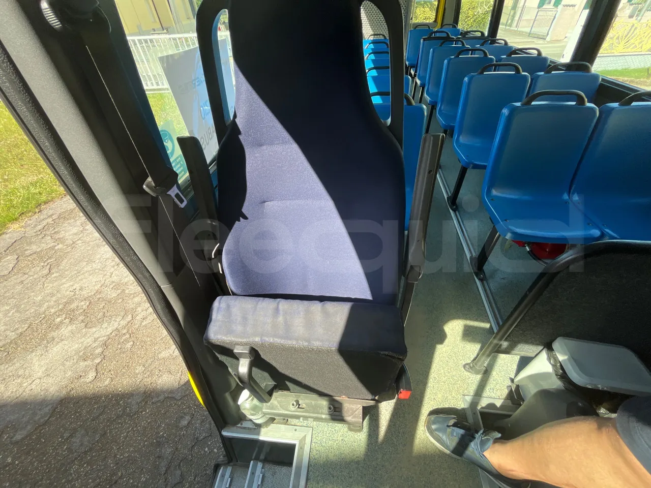 Iveco Daily A50/E4/34/A - EUR4 - 130kW - 7.768m - hostess seat photo