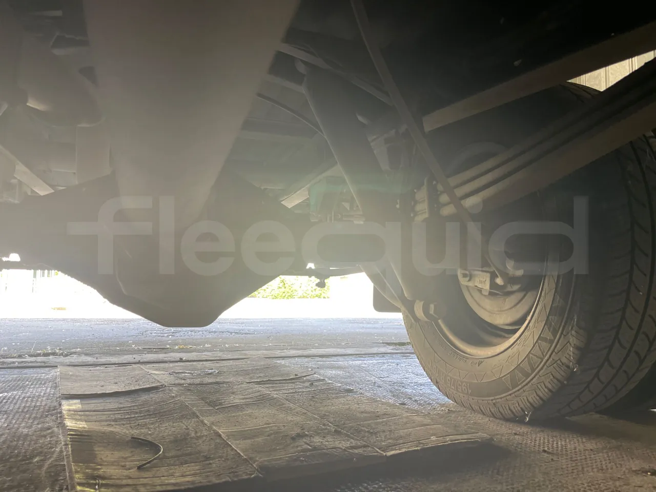 Iveco Daily A50/E4/34/A - EUR4 - 130kW - 7.768m - axle 2 shock absorbers 1 left