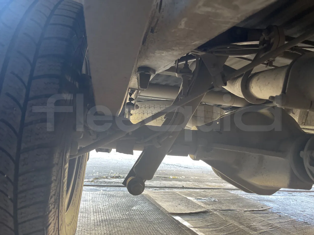 Iveco Daily A50/E4/34/A - EUR4 - 130kW - 7.768m - axle 2 shock absorbers 2 left