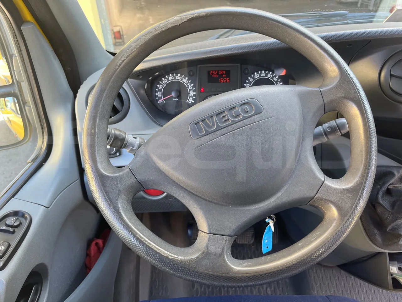 Iveco Daily A50/E4/34/A - EUR4 - 130kW - 7.768m - steering wheel photo
