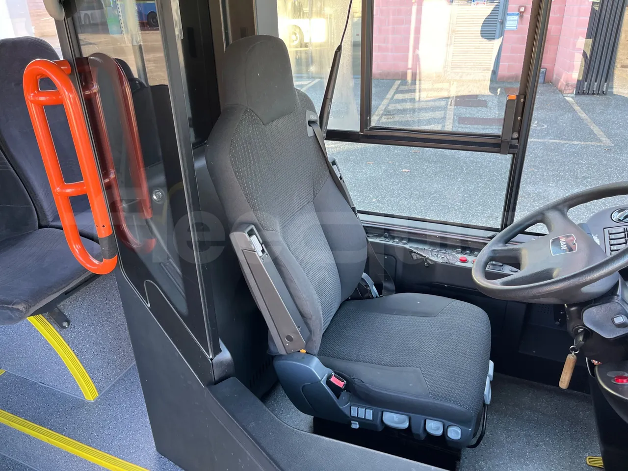 Man Lion's City B.2007.46.010 - Euro6 - 228Kw - 11.98mt - driver's seat photo