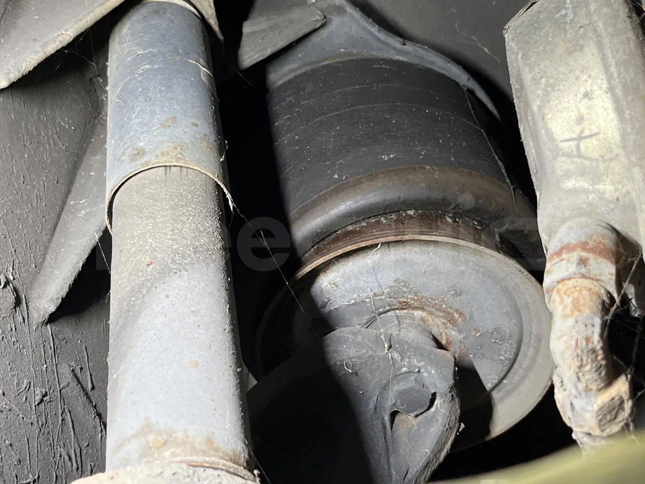 Man Lion's City B.2007.46.010 - Euro6 - 228Kw - 11.98mt - front air springs right