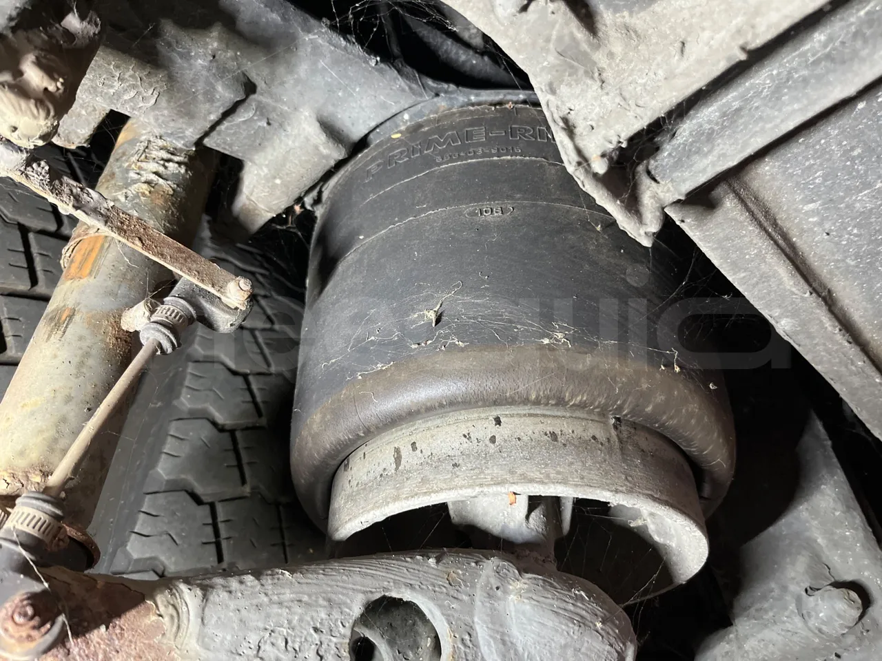 Man Lion's City B.2007.46.010 - Euro6 - 228Kw - 11.98mt - axle 2 shock absorbers 2 left