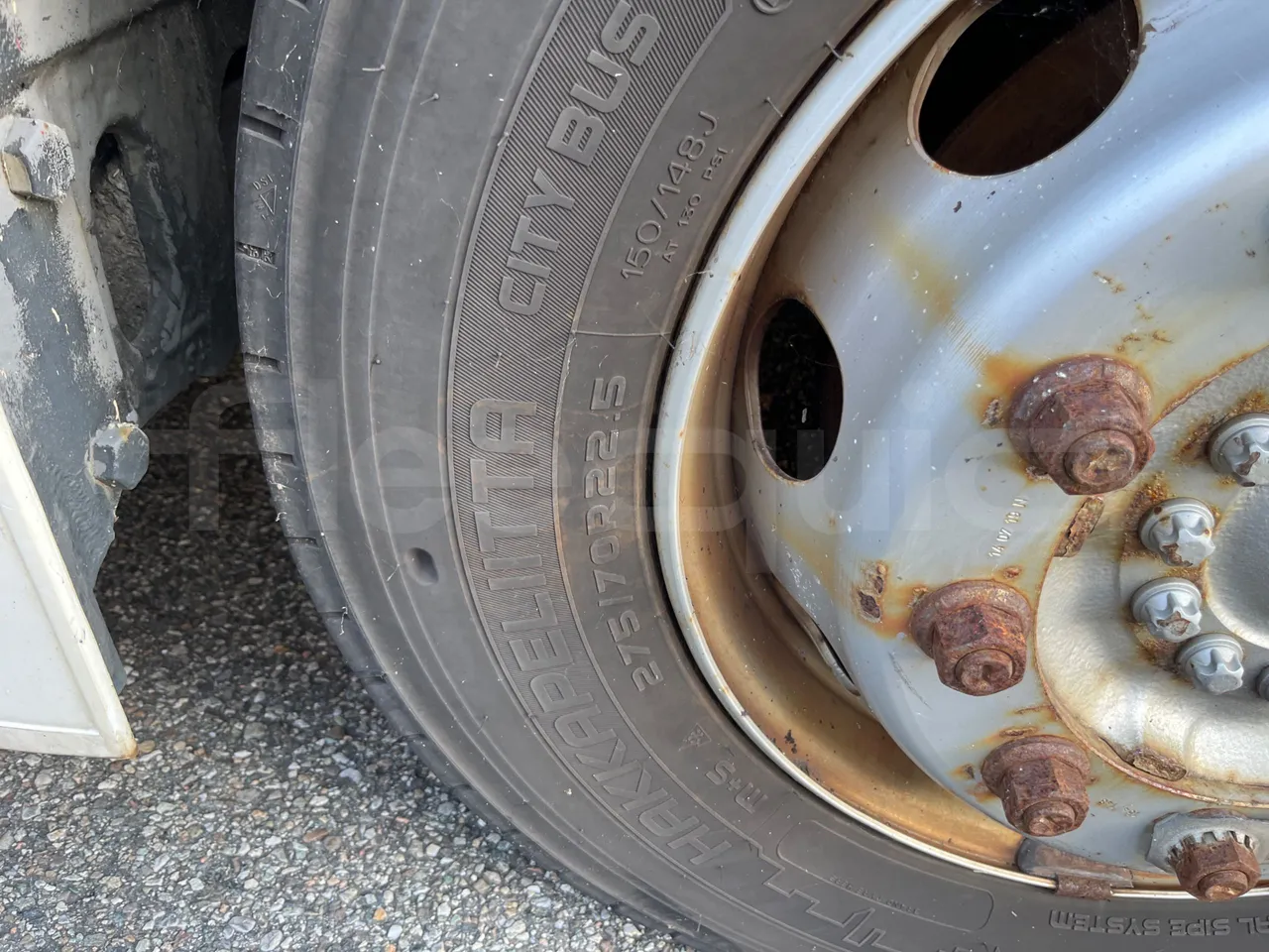 Man Lion's City B.2007.46.010 - Euro6 - 228Kw - 11.98mt - front left tire measurements