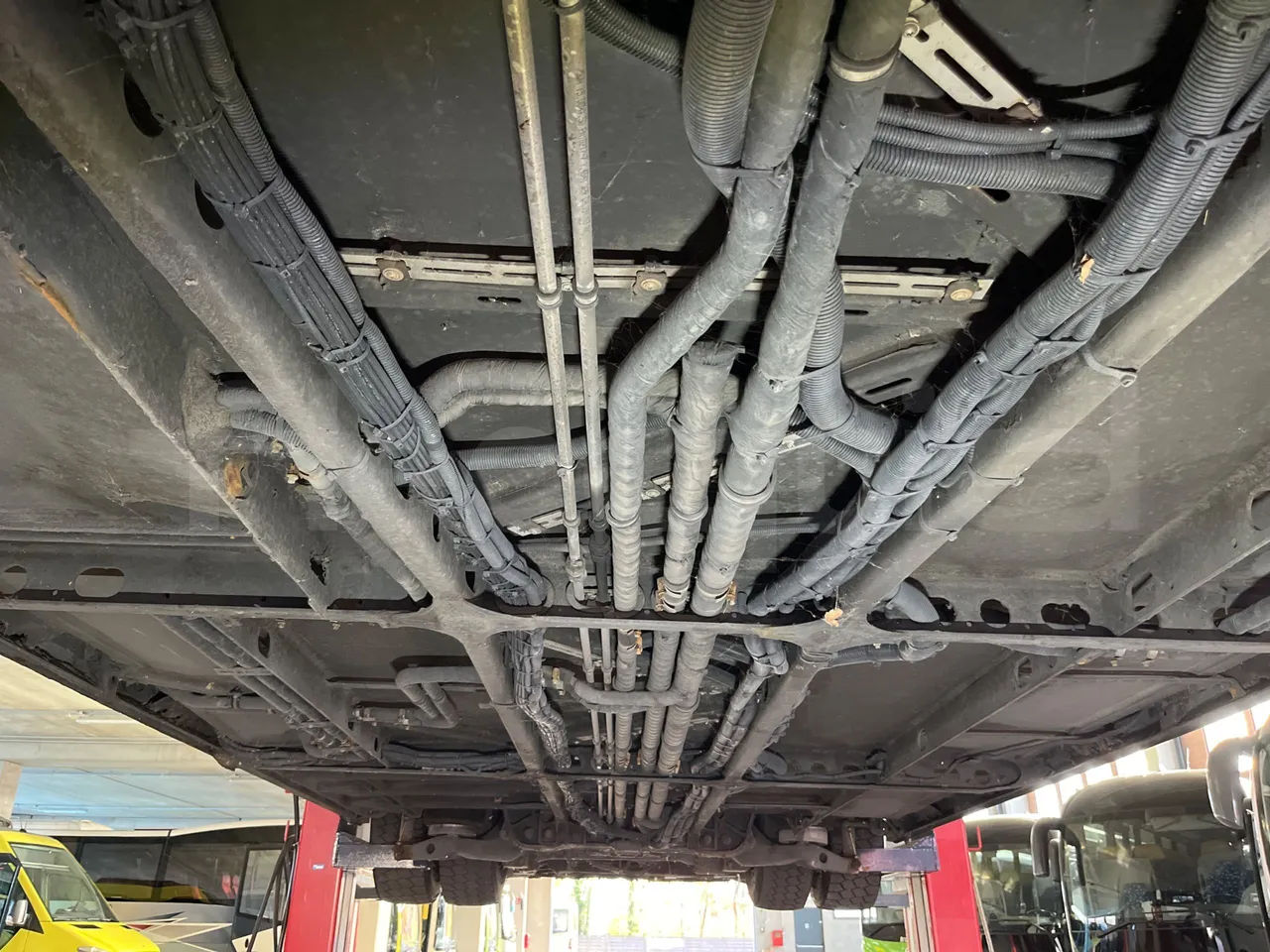 Man Lion's City B.2007.46.010 - Euro6 - 228Kw - 11.98mt - central undercarriage photo