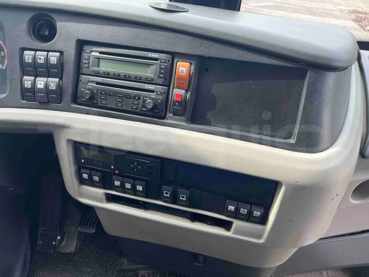 Vdl FUTURA FHD2 501E1 - Euro 6 - 320 kW - 12.875 mt - radio accessories photo