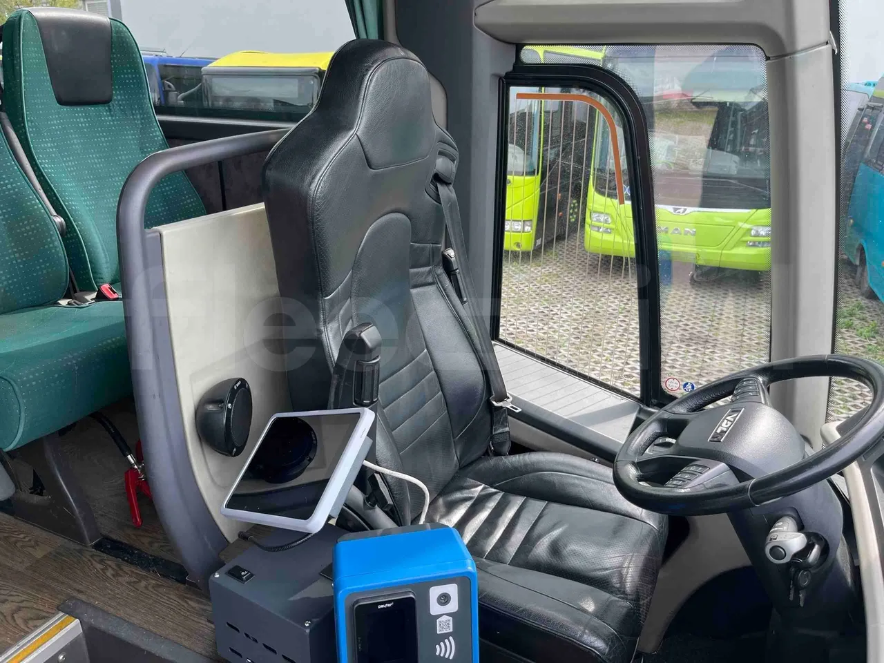 Vdl FUTURA FHD2 501E1 - Euro 6 - 320 kW - 12.875 mt - driver's seat photo