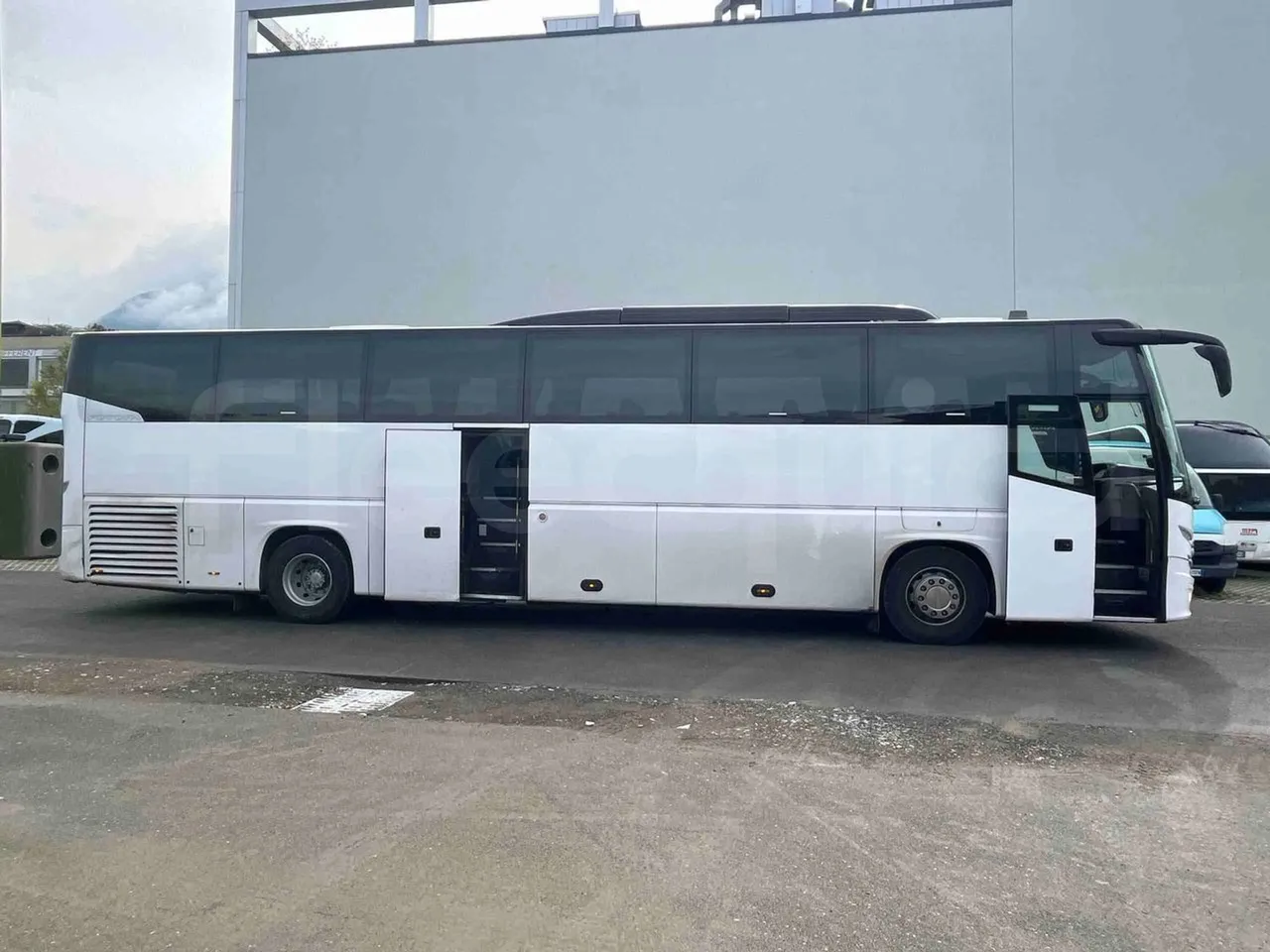 Vdl FUTURA FHD2 501E1 - Euro 6 - 320 kW - 12.875 mt - right side doors open